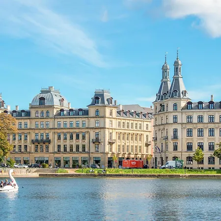 Sanders Charm - Amazing Two-bedroom With Shared Garden Apartment Copenhagen