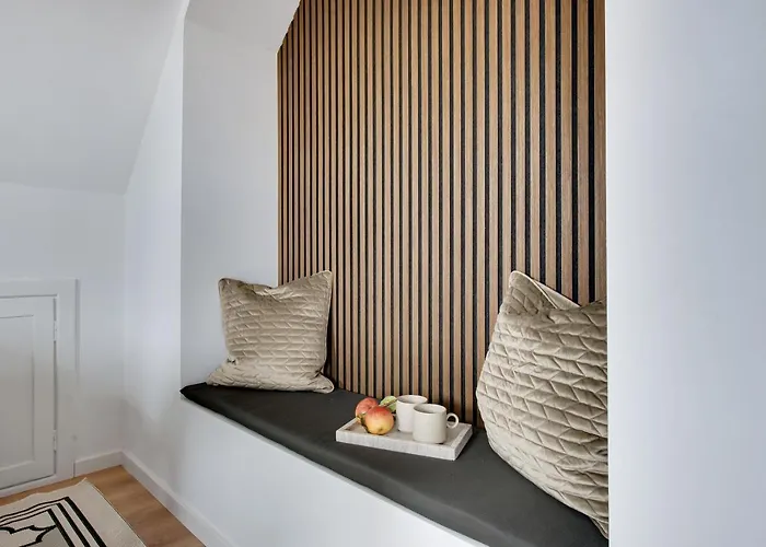 Apartamento Charm 2 - Great 2-bdr With Shared Garden And Balcony Copenhague