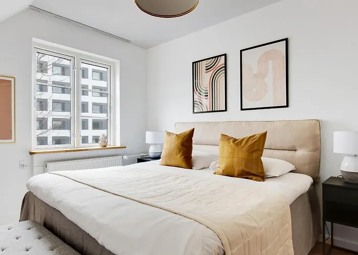 Apartamento Charm 2 - Great 2-bdr With Shared Garden And Balcony