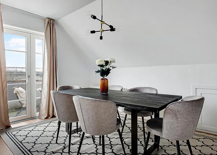 Apartamento Charm 2 - Great 2-bdr With Shared Garden And Balcony *