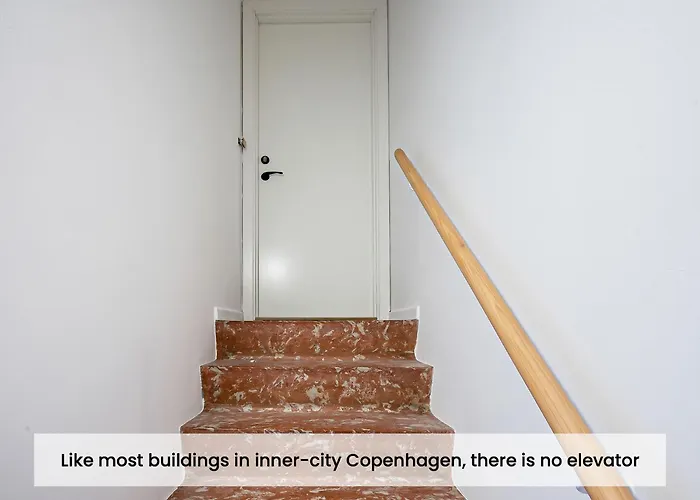 Charm 2 - Great 2-bdr With Shared Garden And Balcony Apartamento